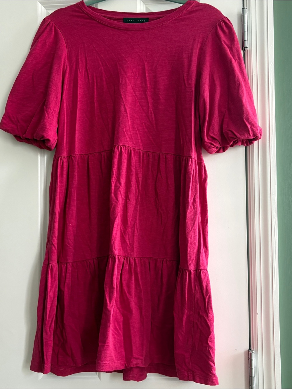 Sanctuary pink/magenta short sleeve tiered dress!